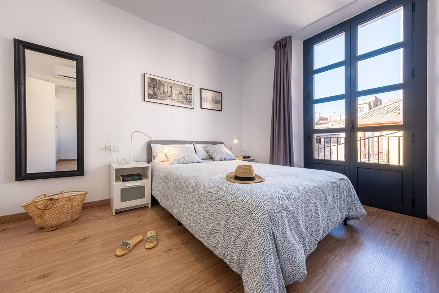 Tarragona Apartments Exterior photo